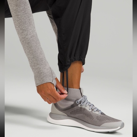 Black Lululemon unlined dance studio mid rise full length pants - Picture 4 of 9